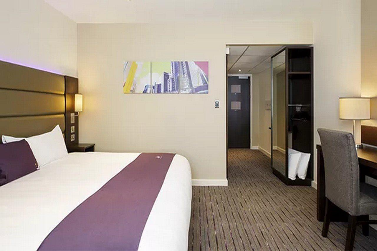 Premier Inn London Romford Eksteriør bilde