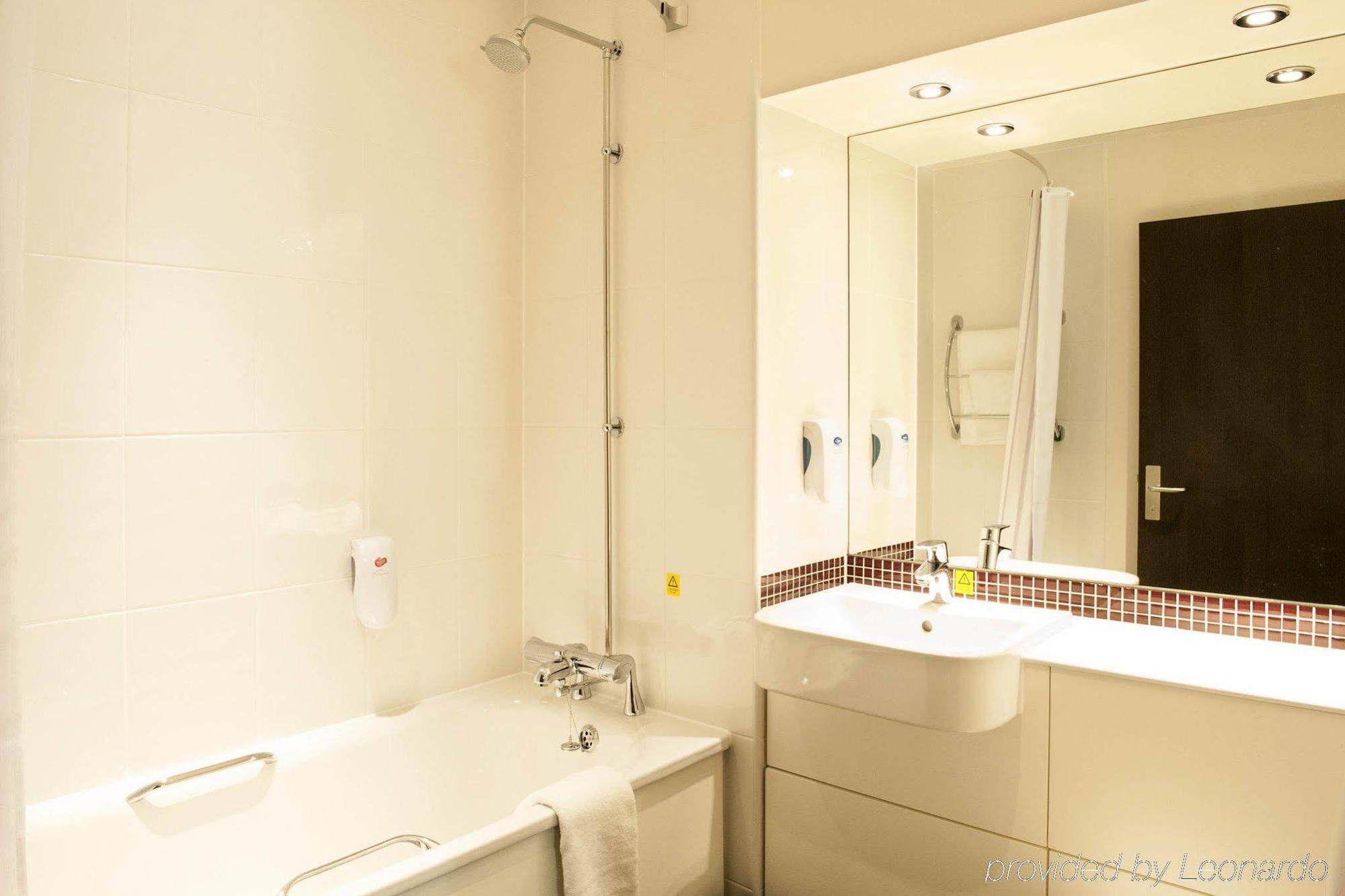 Premier Inn London Romford Eksteriør bilde